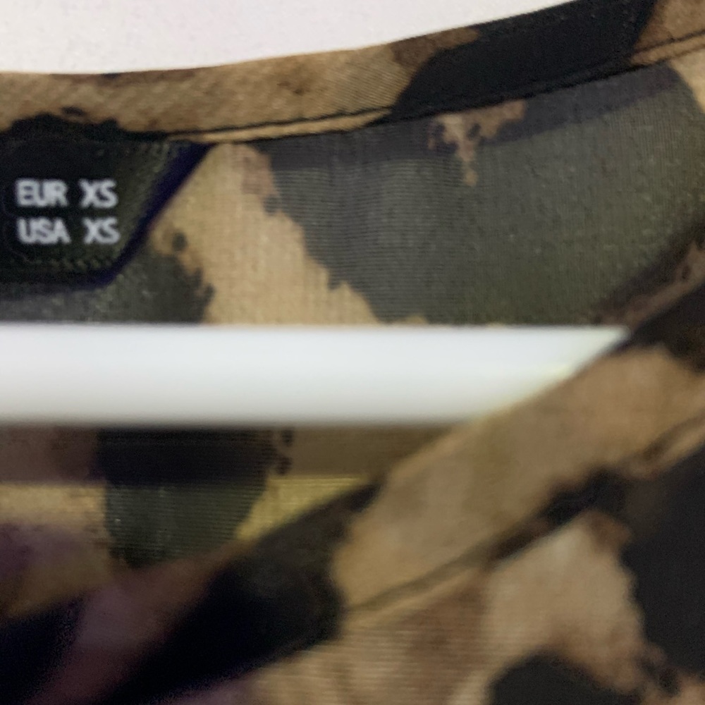 Shirt - Picture 2 of 2